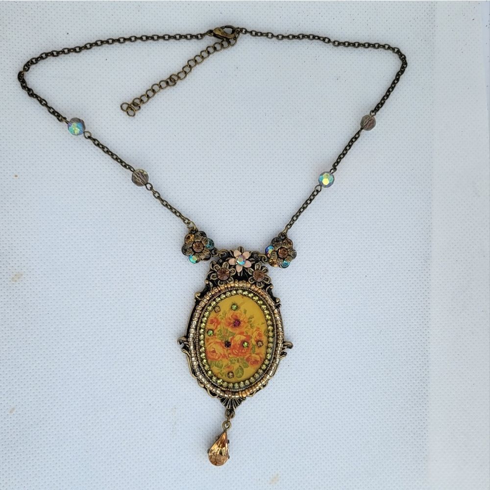 Vintage floral necklace - Picture 4 of 13
